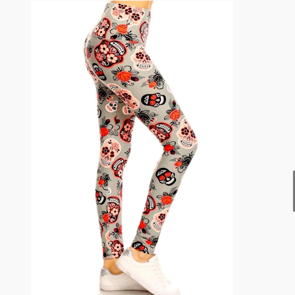 Sugar Skulls Leggings.  High waist.
